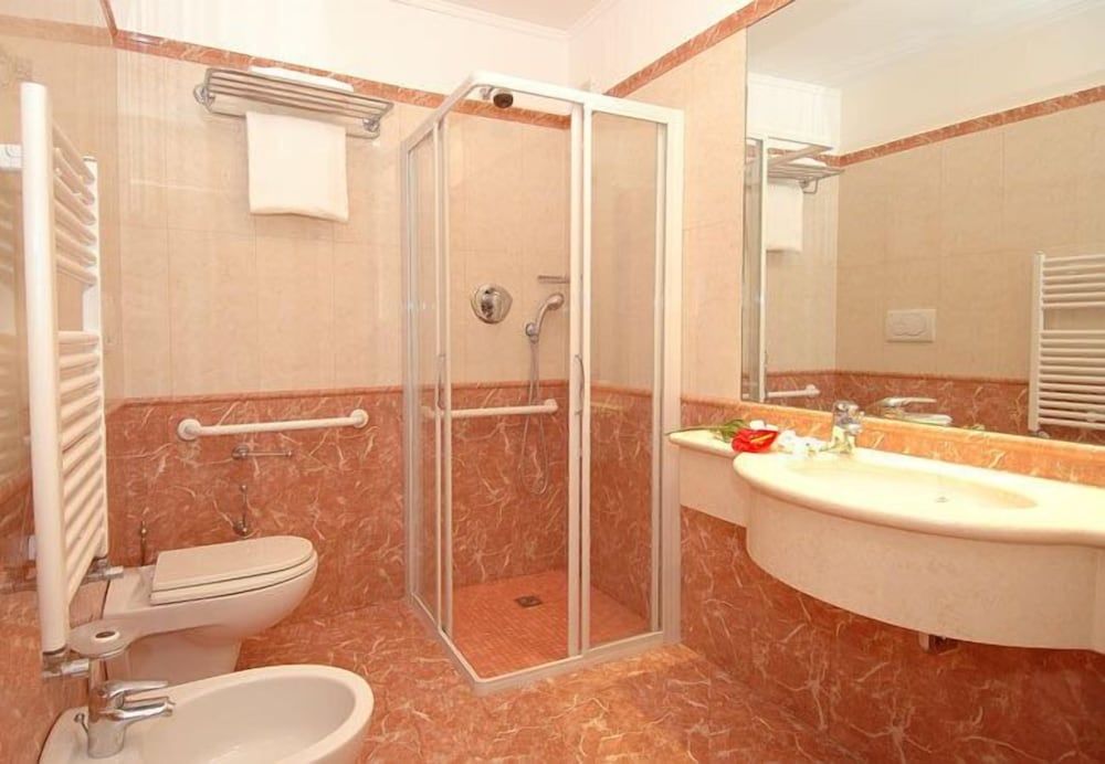 Leon d'Oro Standard Double or Twin Room 2