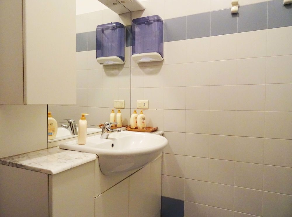 undefined Victoria Hotels Royal Garden 6