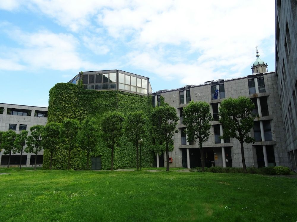 undefined Victoria Hotels Royal Garden 4