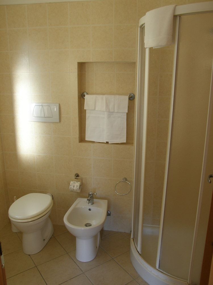 Hotel Villa Wanda Quadruple Room (MS) 3