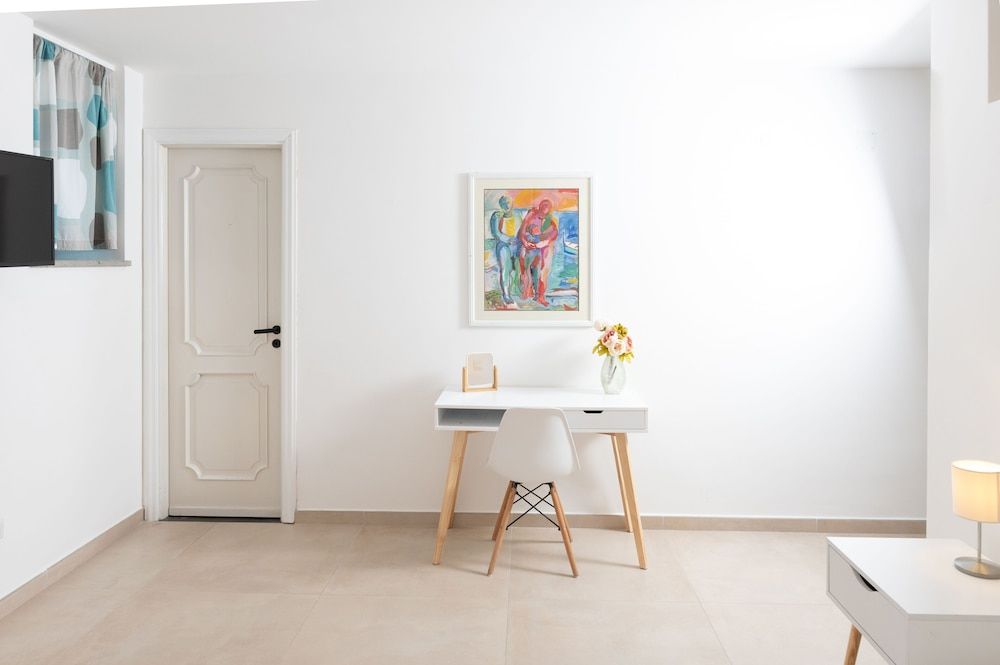 Gioia 13 Apartments & Rooms Standard Studio, 1 Double Bed 4