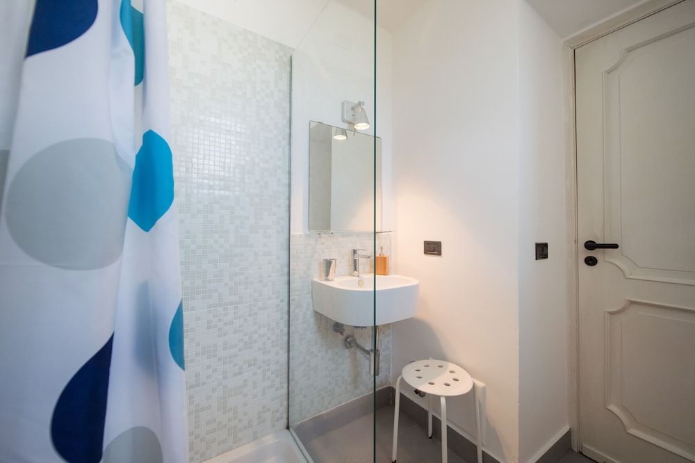 Gioia 13 Apartments & Rooms Standard Studio, 1 Double Bed 2