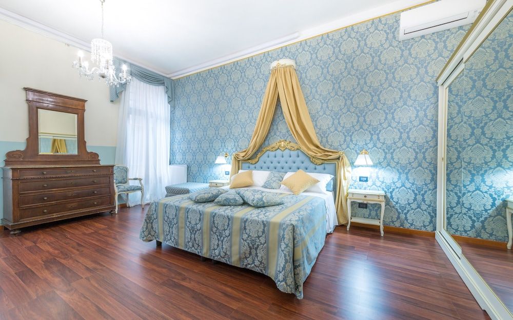 undefined Friendly Venice Suites