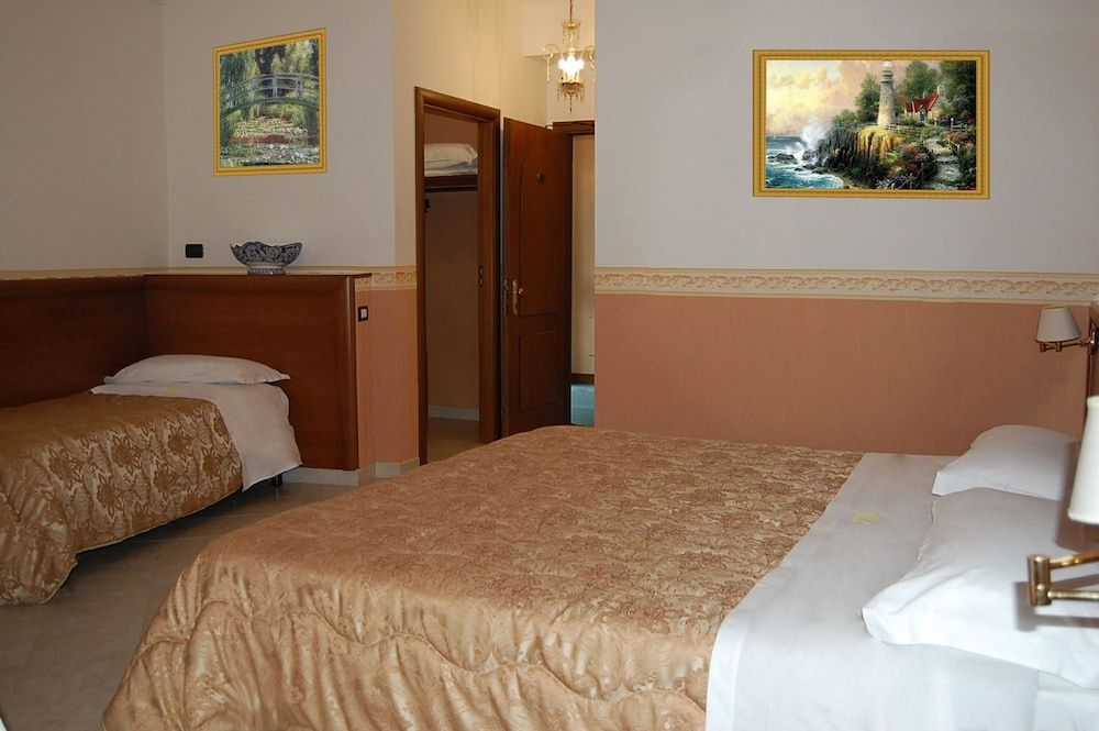 Hotel Ristorante Donato Comfort Triple Room, 1 Bedroom 2