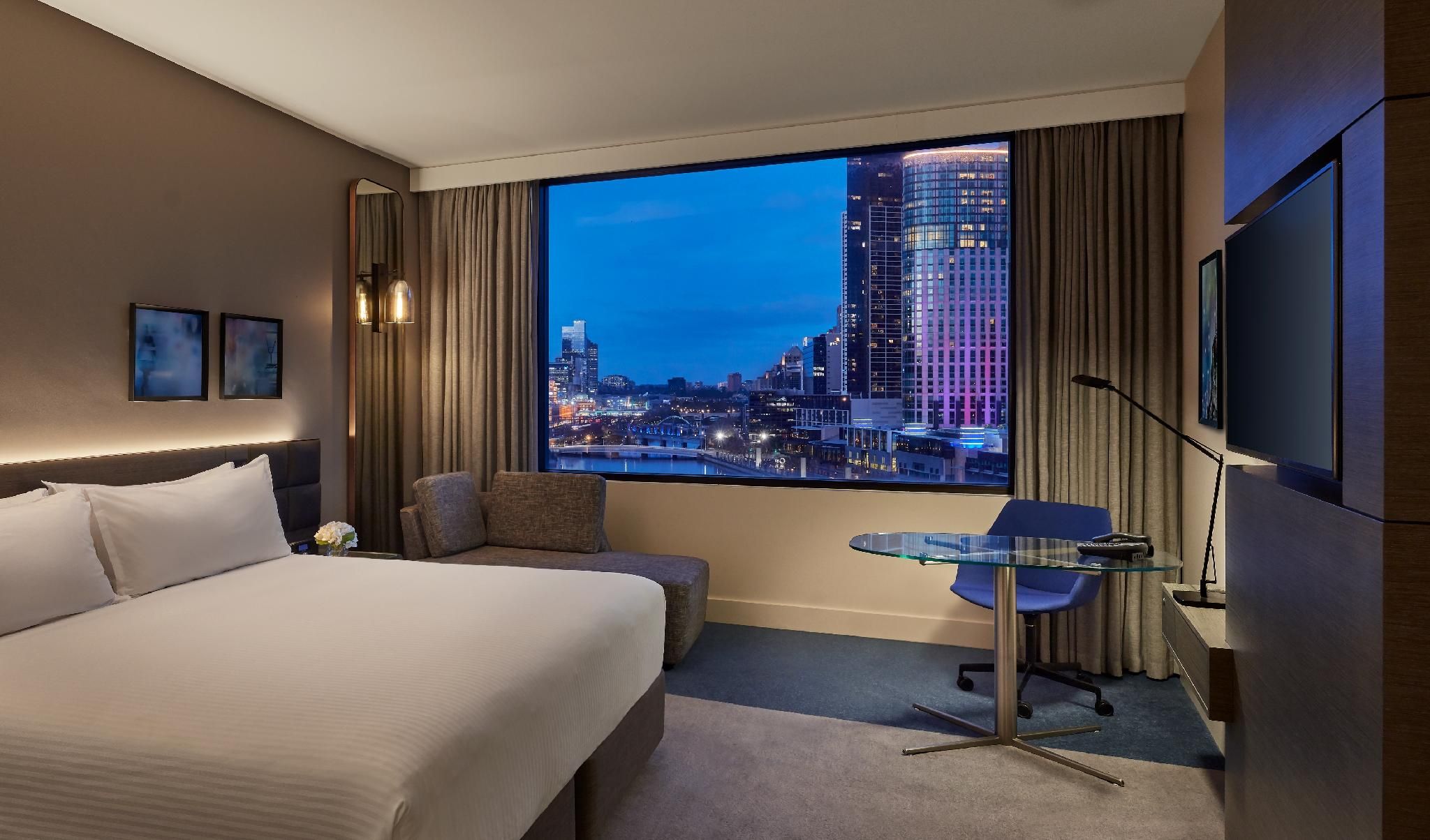 1 King Standard River Casino View