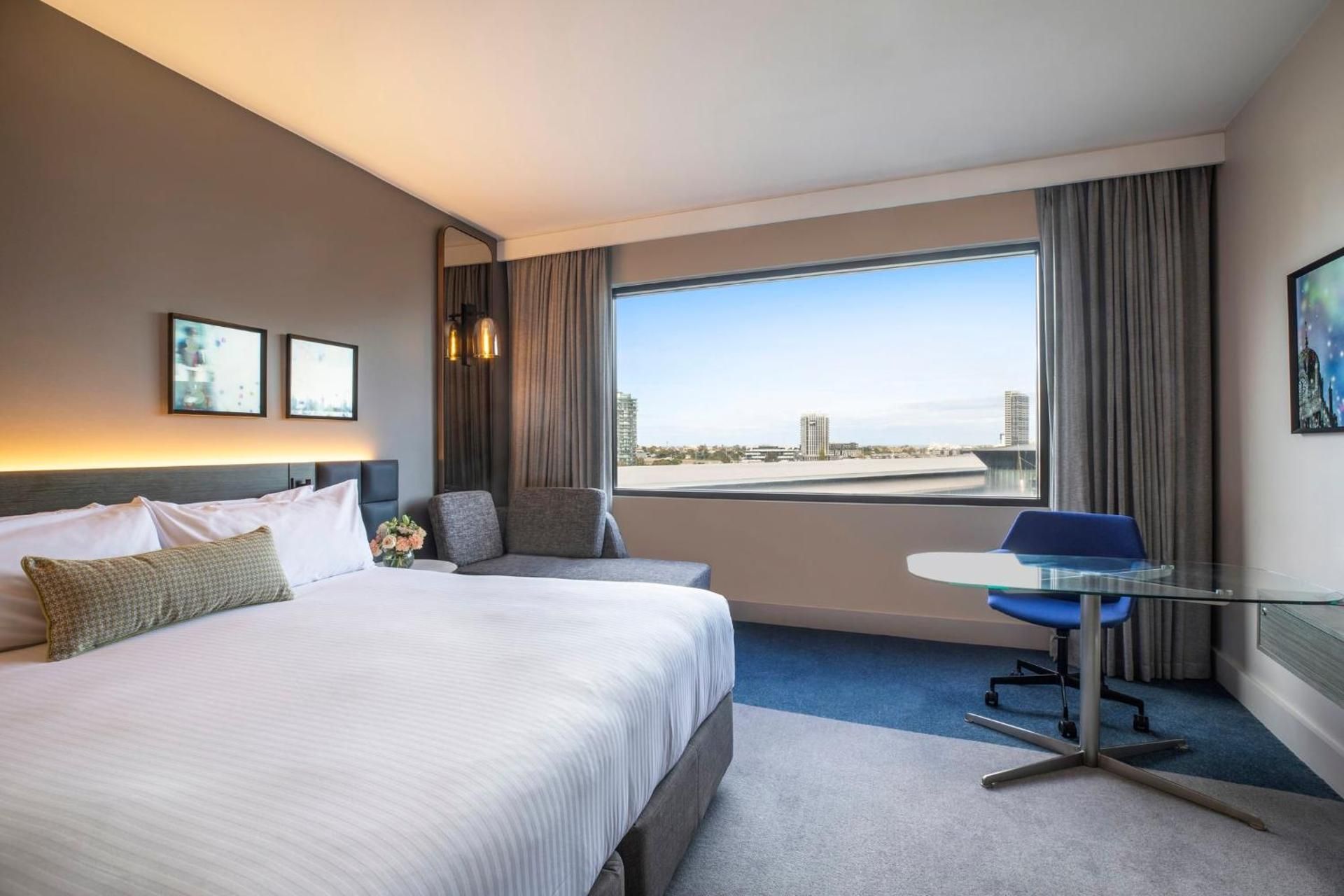 1 King Standard River View