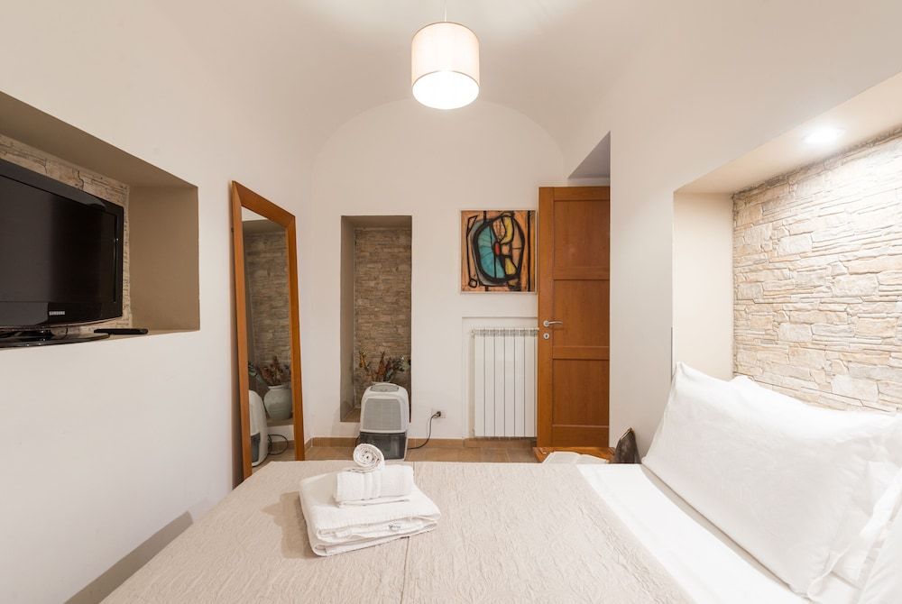 undefined Trinità dei Monti Piazza di Spagna 9