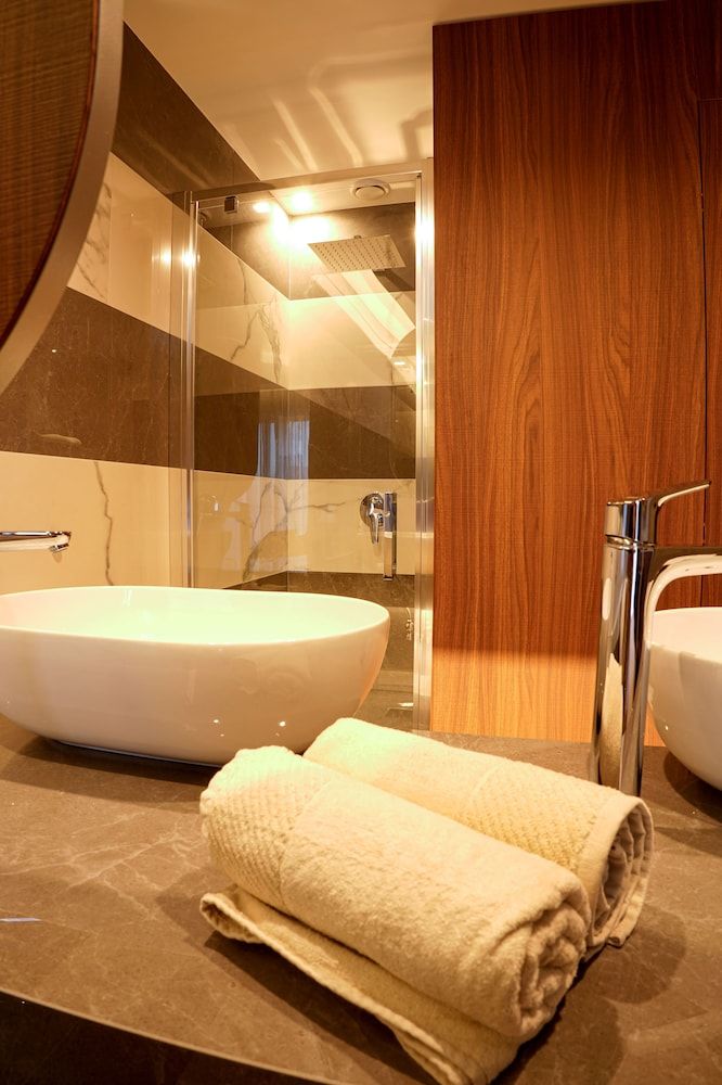 Bellavista Superior King Room 9