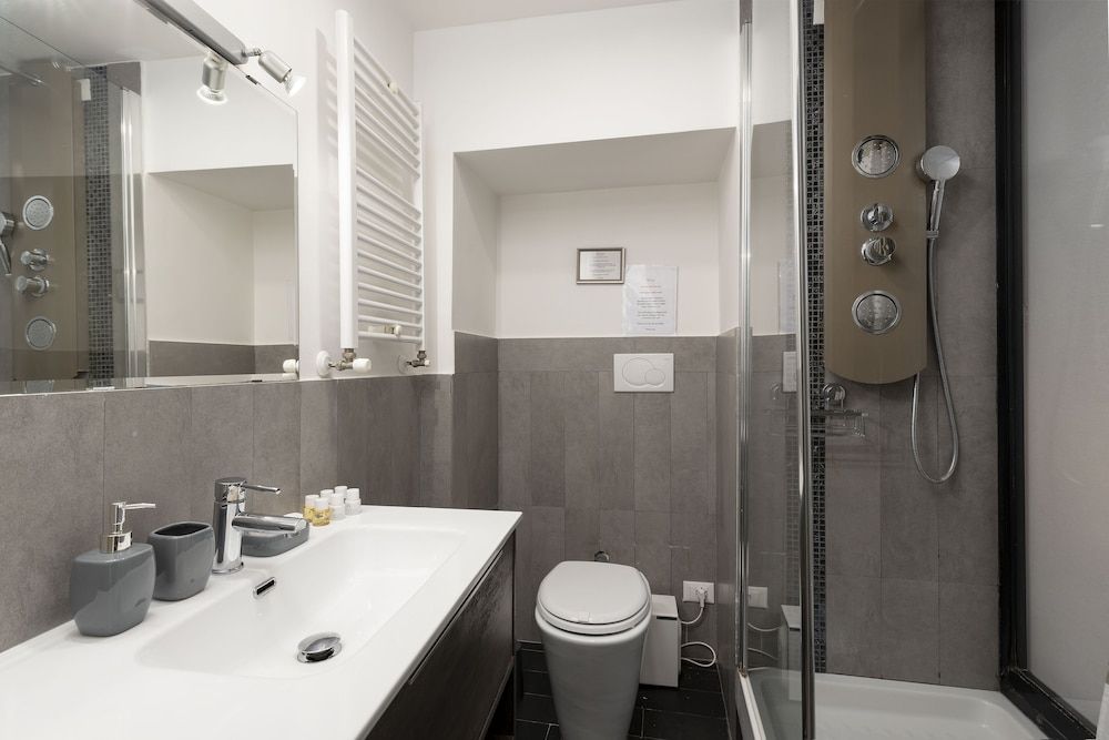 Rhome Hosting Comfort Room 5