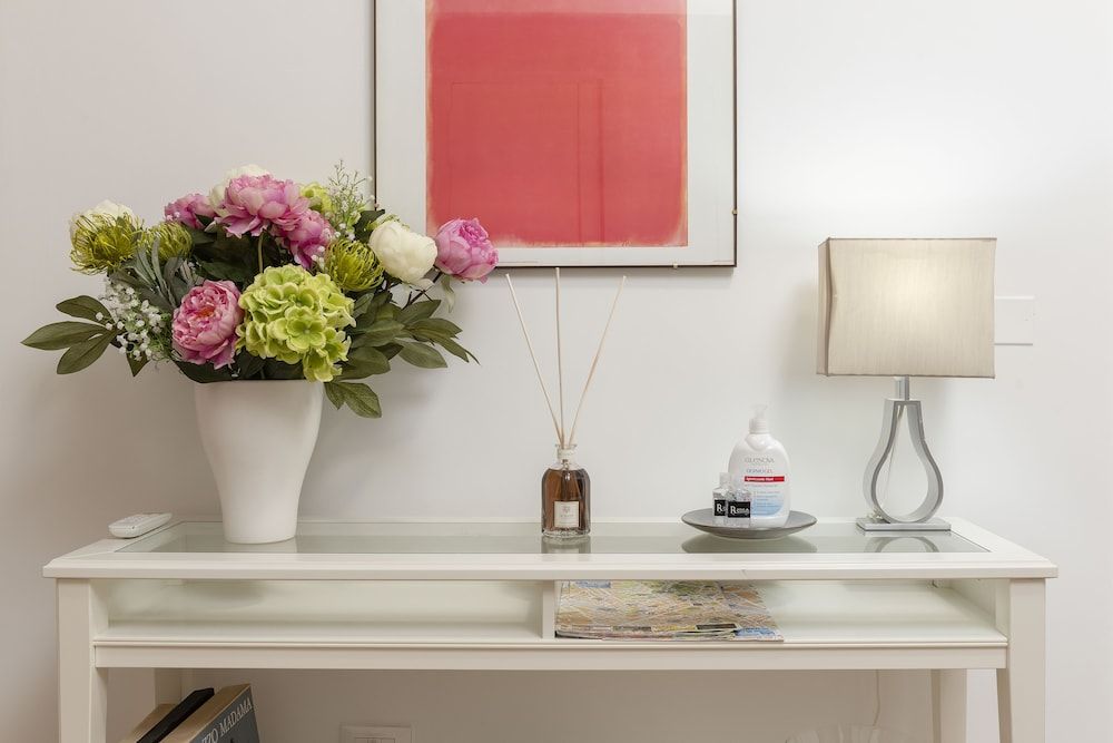 Rhome Hosting Comfort Room 7