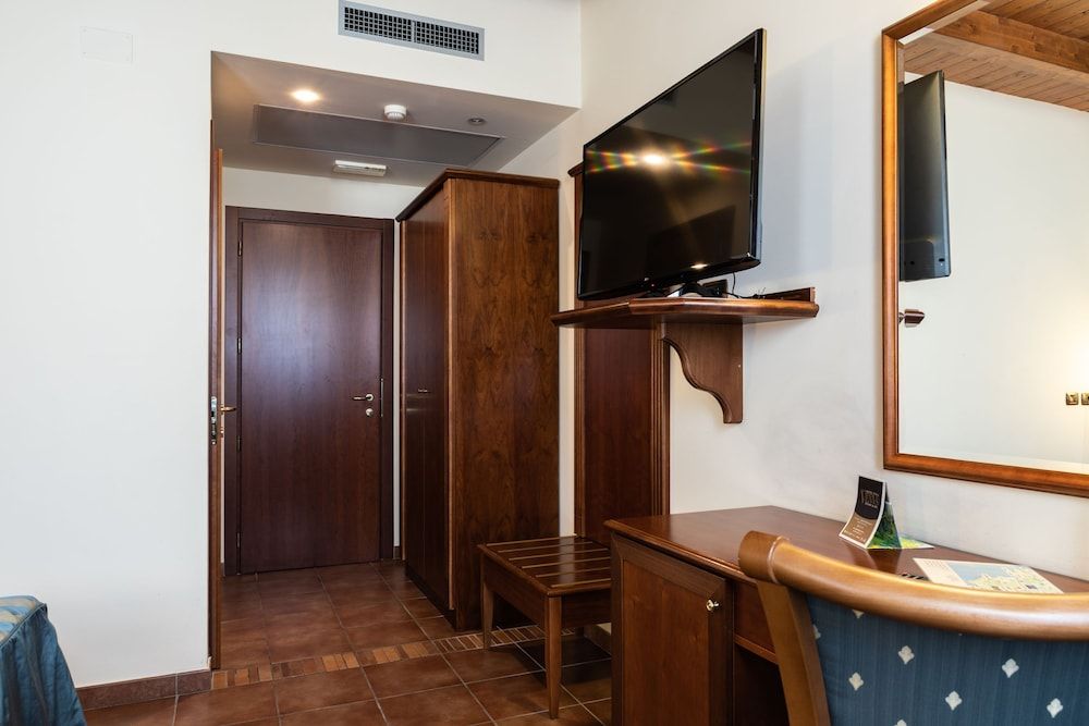 Hotel Villa Venus Classic Triple Room 3