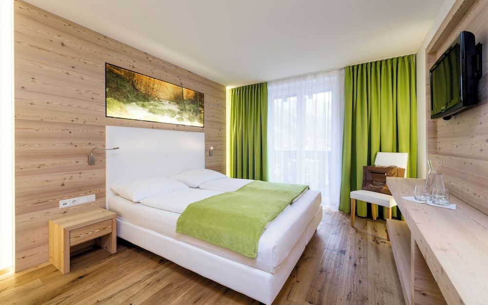 Room (Smart)