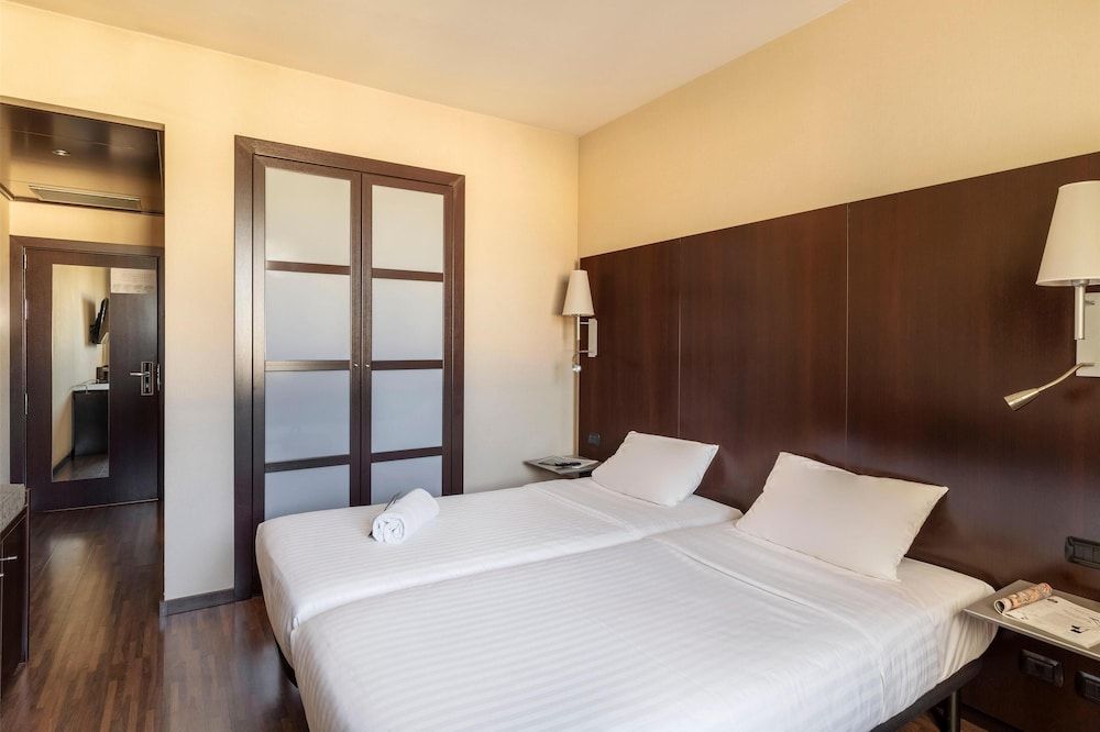 B&B Hotel Arezzo Standard Double Room, Non Smoking 3