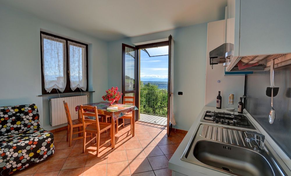 Apartment, 1 Bedroom, Balcony, Mountain View