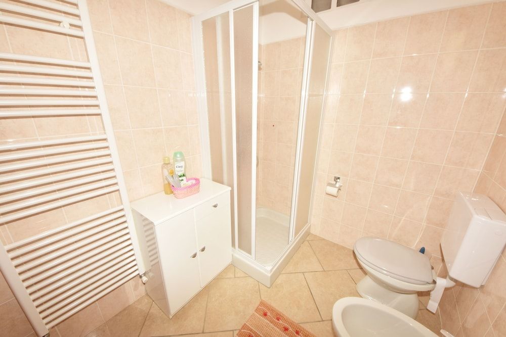 Hotel Diffuso Il Portichetto sulla collina a Vezio Perledo Family Apartment, 2 Bedrooms, Kitchen 14