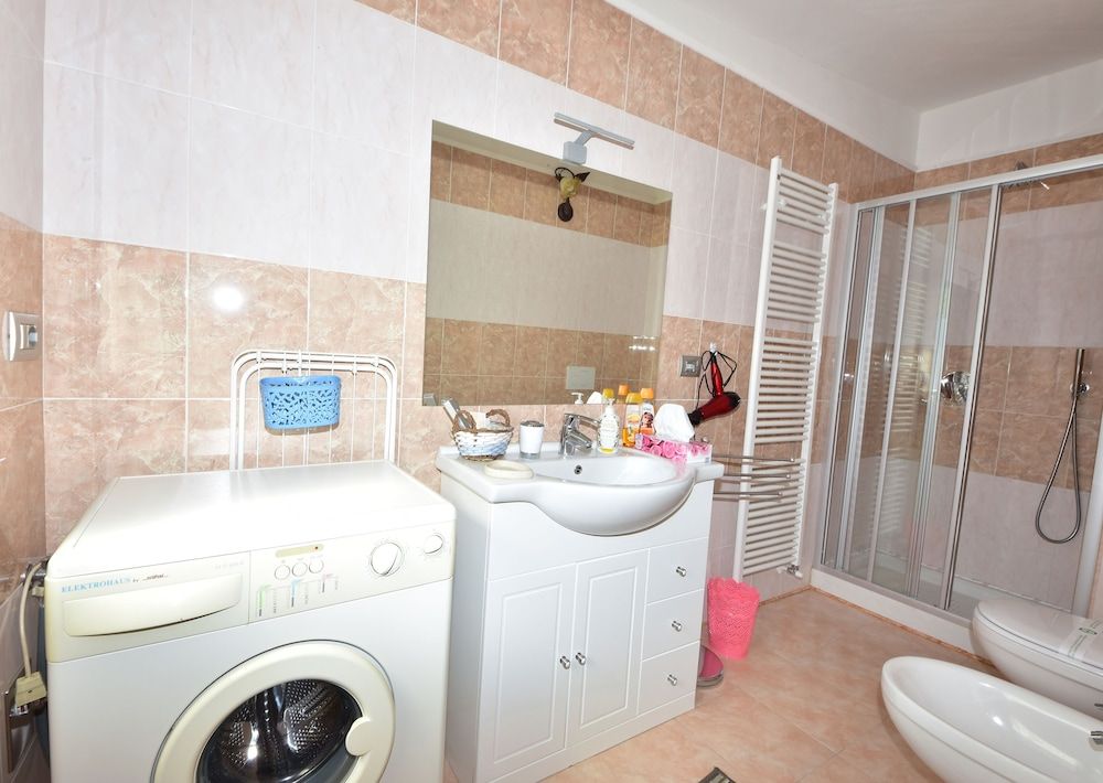 Hotel Diffuso Il Portichetto sulla collina a Vezio Perledo Traditional Double or Twin Room, Poolside 4