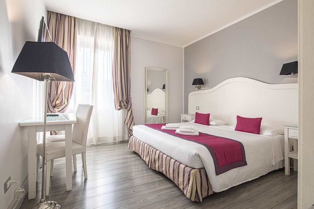 Suite Castrense Standard Double or Twin Room 14