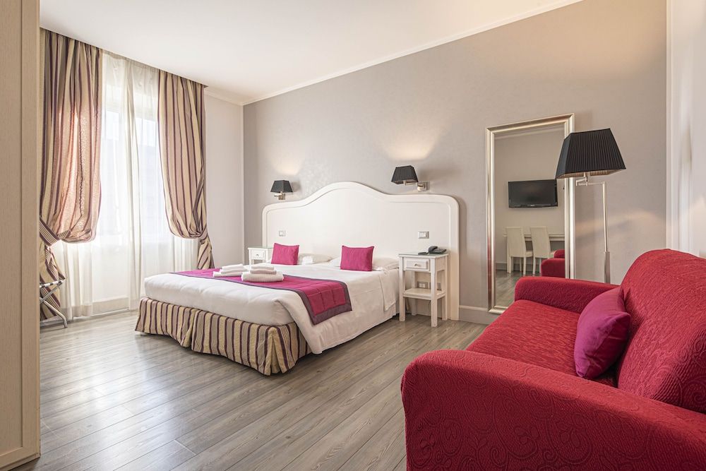Suite Castrense Standard Double or Twin Room 10