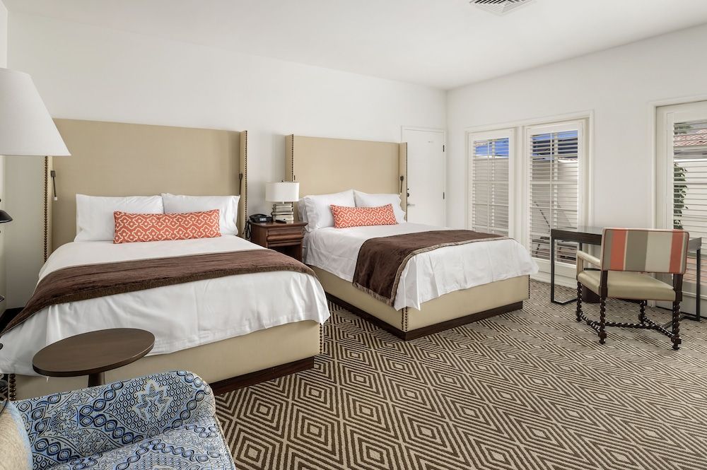 Room, 2 Queen Beds, Microwave