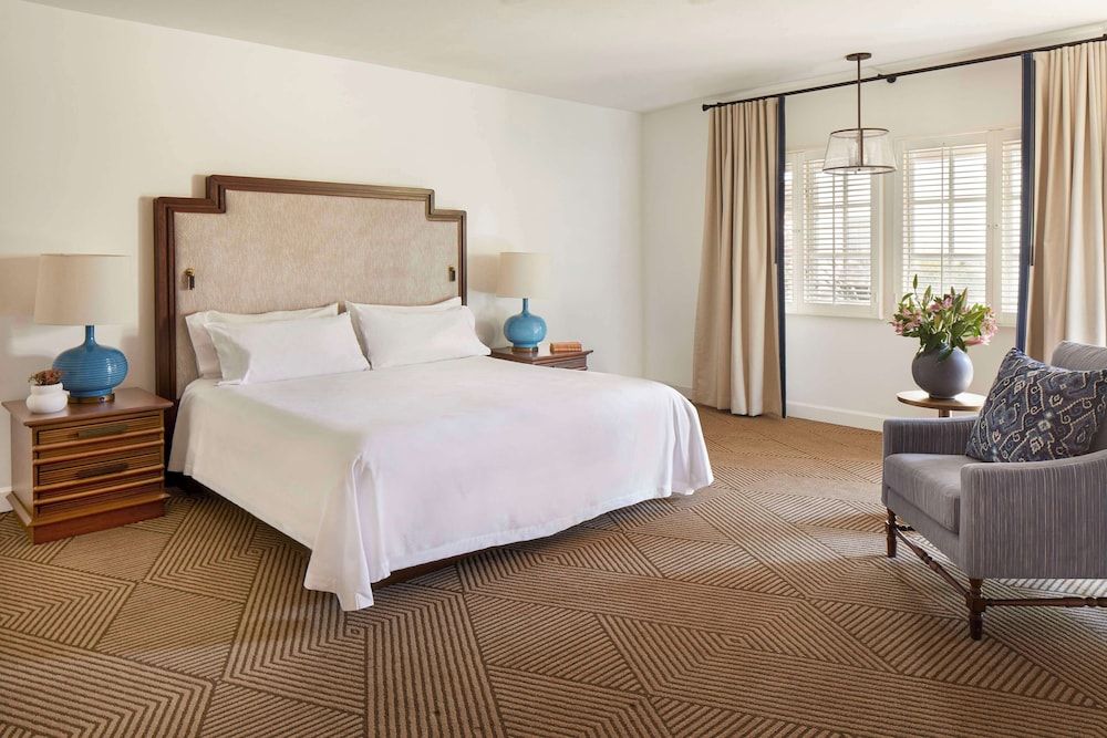 Room, 1 King Bed, Hearing Accessible, Air conditioning