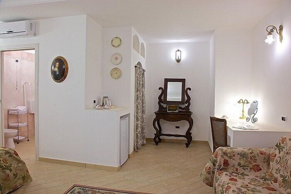 B&B Barletta Acasamia Quadruple Room 7