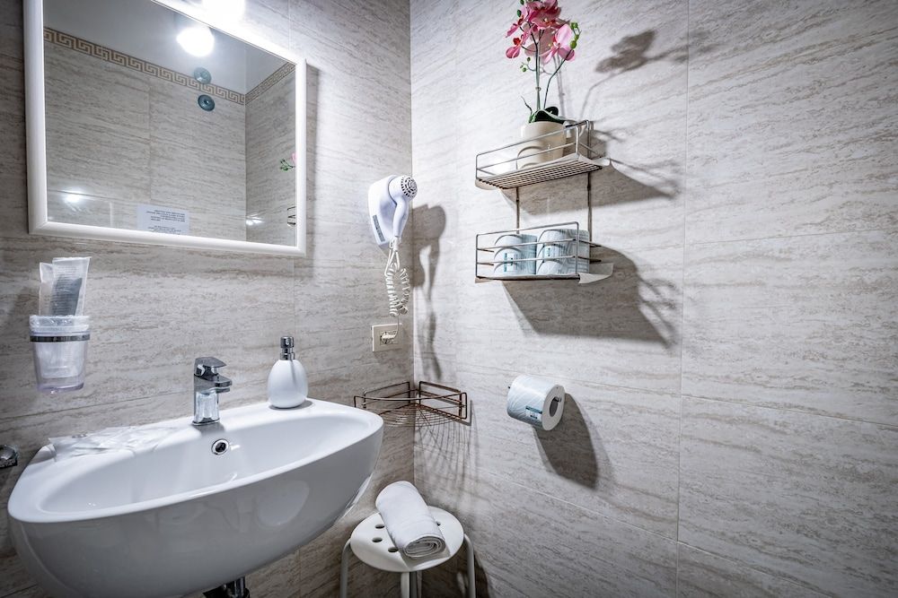 Maison Bianca Family Quadruple Room 6