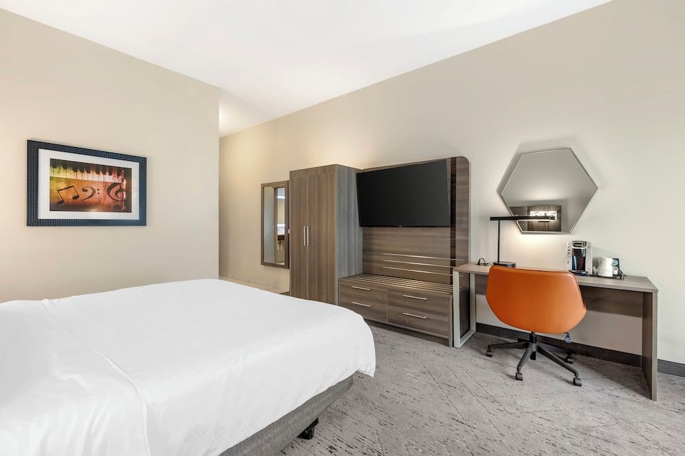 Standard Room, 1 King Bed