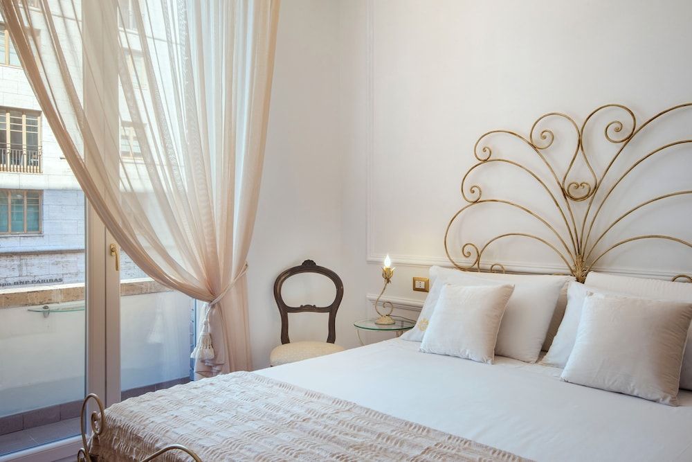 Residenza Borbonica Elite Double Room, Balcony, City View (Maria Amalia) 4