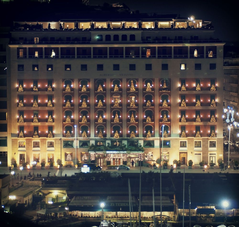 undefined Grand Hotel Vesuvio 4