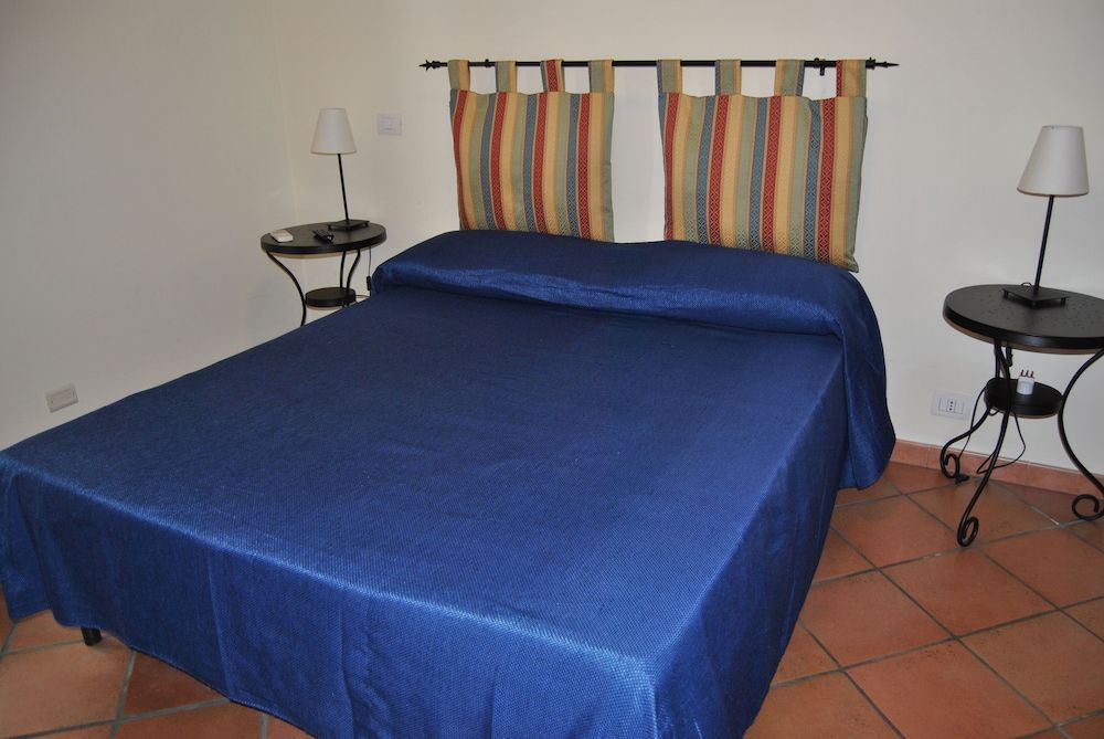 undefined The Flower B & B 2