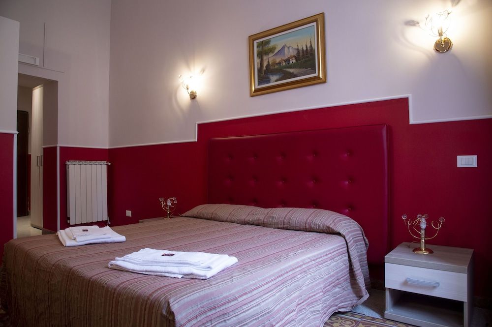 Domus Napoleone Luxury Double or Twin Room 10