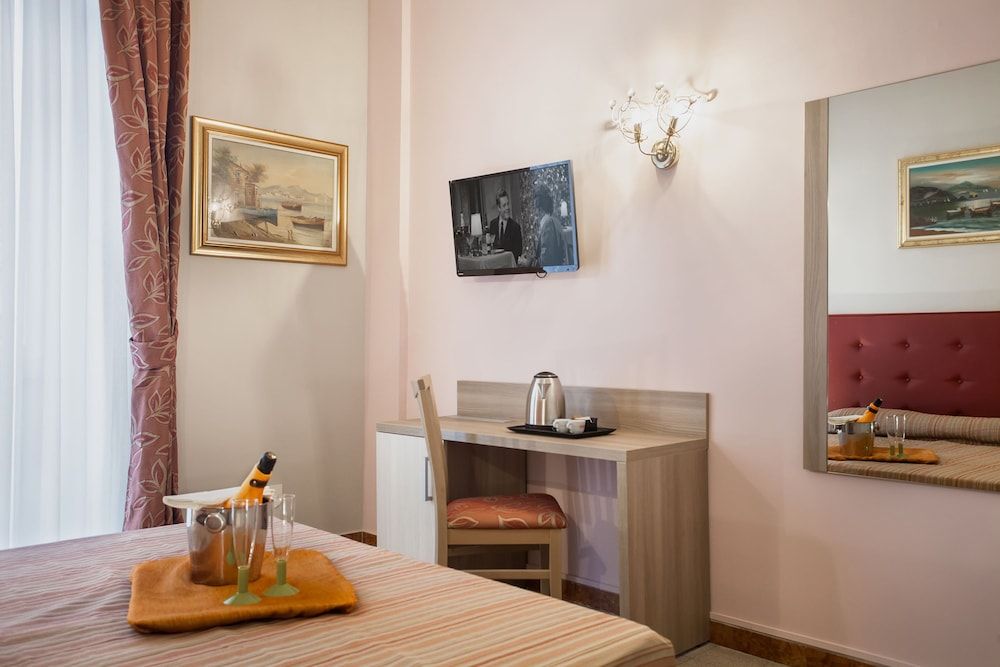 Domus Napoleone Luxury Double or Twin Room 15