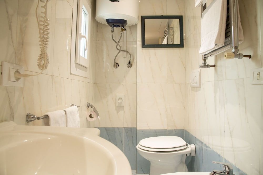 Domus Napoleone Luxury Double or Twin Room 11