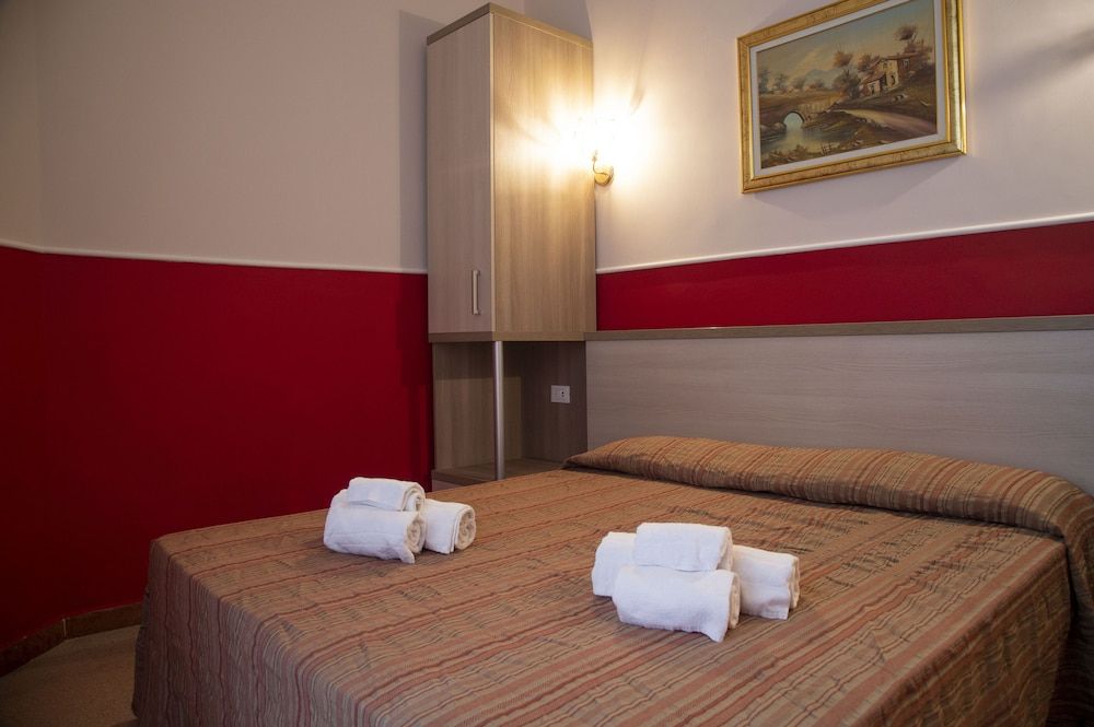 Domus Napoleone Luxury Double or Twin Room 7