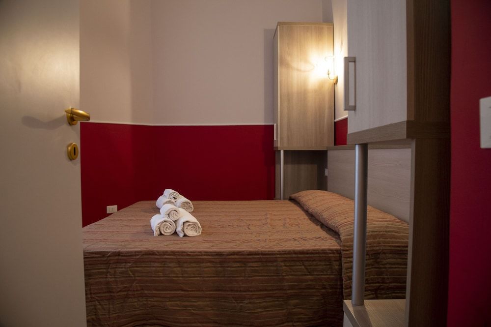 Domus Napoleone Luxury Double or Twin Room 5