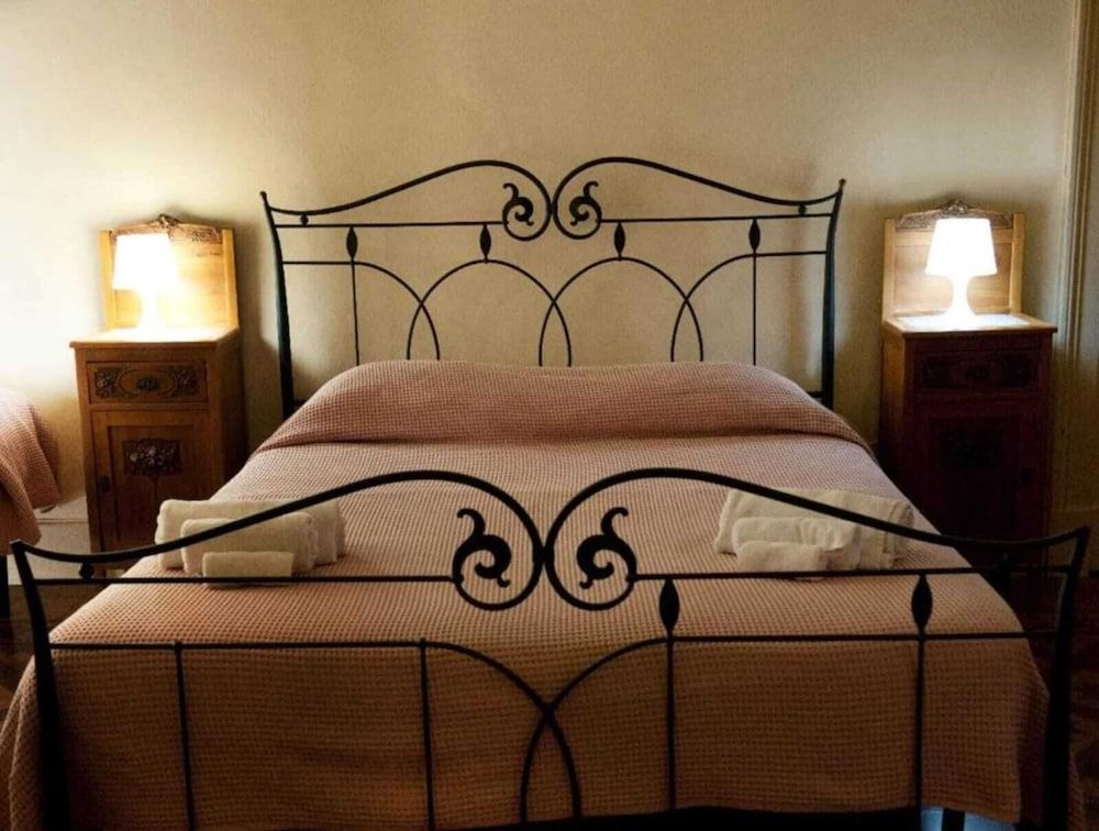 Ivana B&B Double Room with Bathtub 2