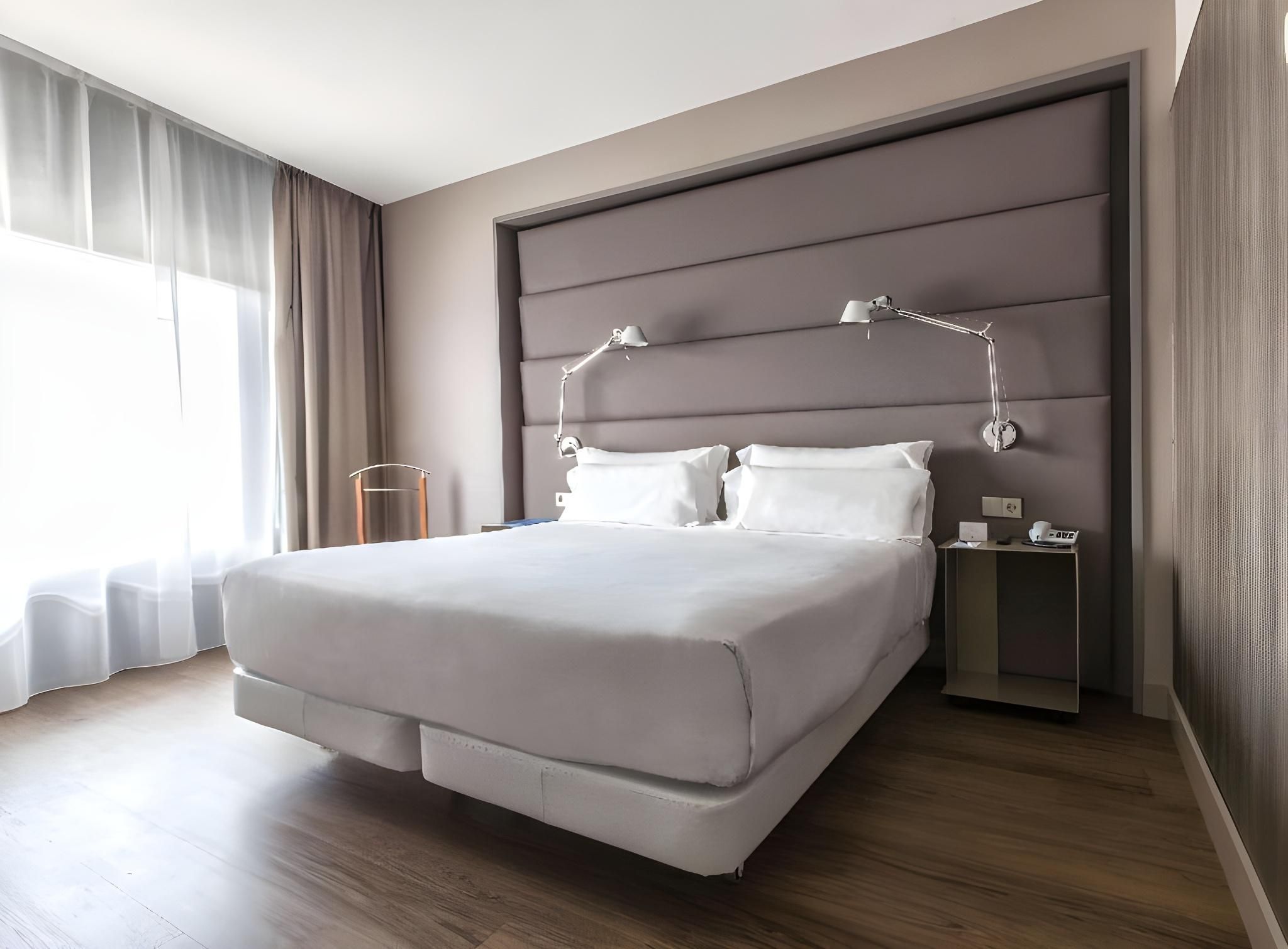 NH Sevilla Plaza de Armas  Standard Room New Style 2