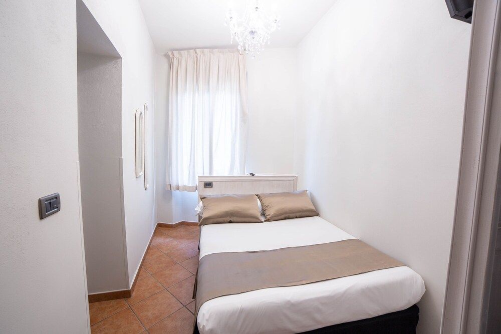 undefined Residenza Florentia 4