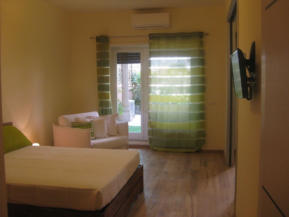 undefined Demi's Home 7