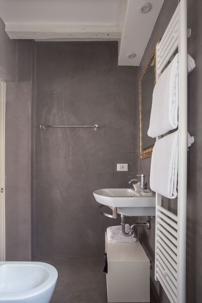 B&B Ca' Santo Spirito Superior Suite, 2 Bedrooms, Private Bathroom 7