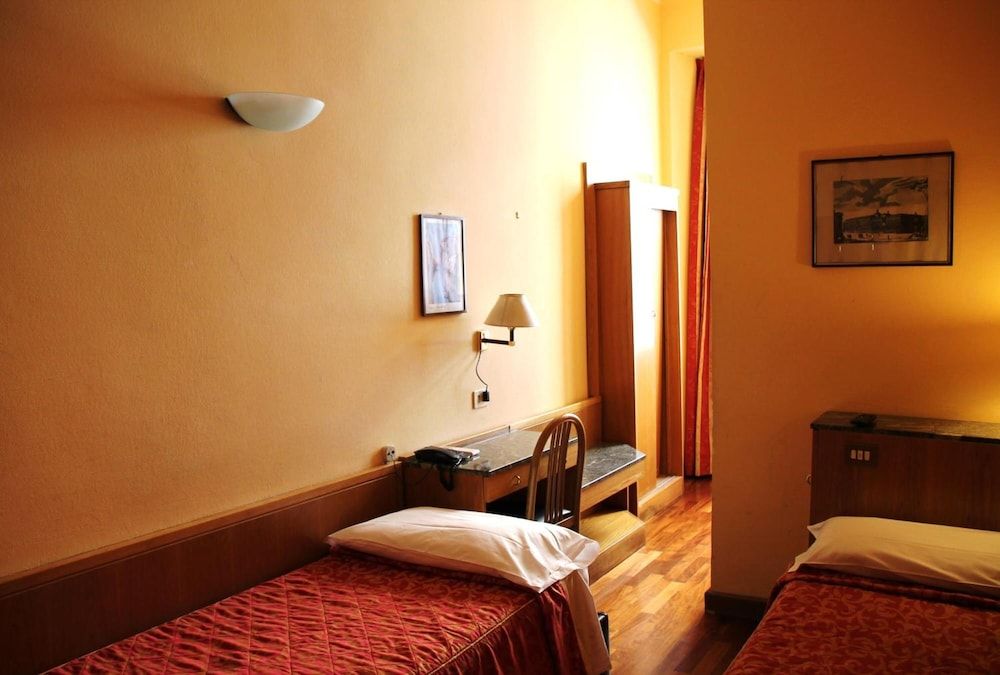 Hotel Vecchia Milano Standard Room, 2 Twin Beds 6
