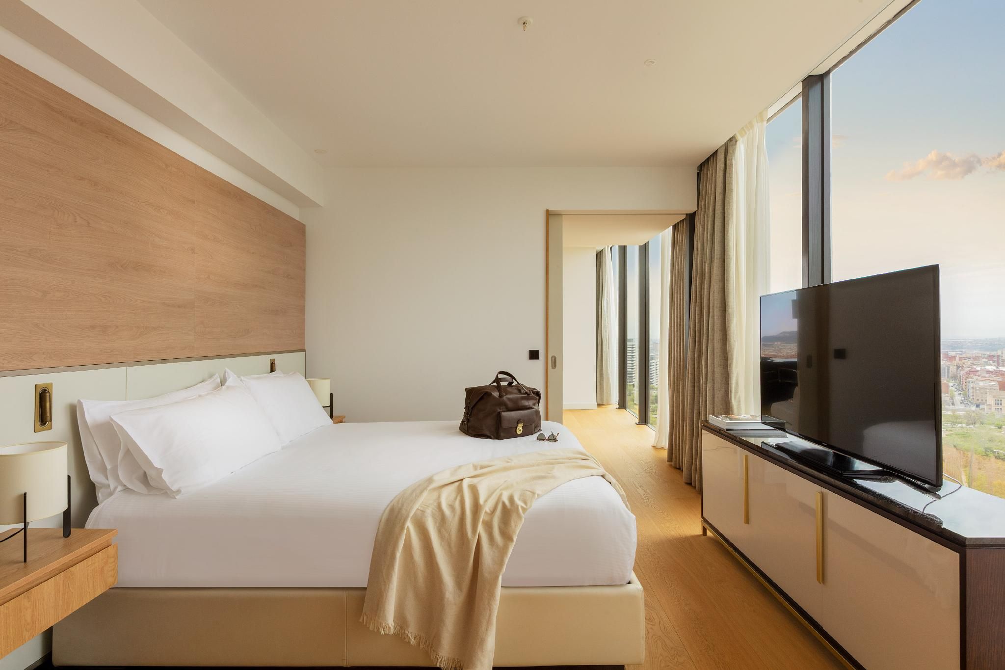 One Bedroom Master Suite Red Level