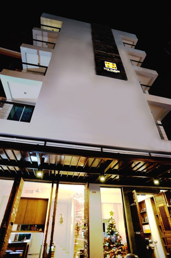 undefined The Album Hotel 5