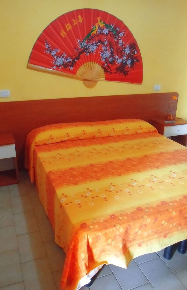 Apartment, 2 Bedrooms, Garden Area