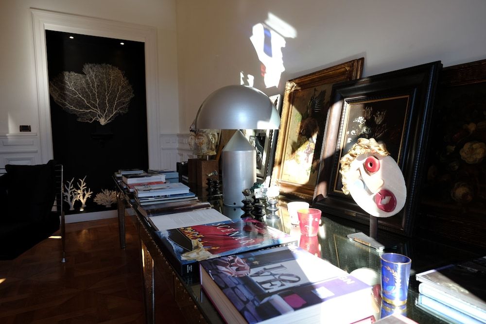 Seven Historical Suites Executive Suite 11