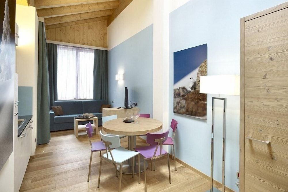 Color Home Suite Apartments Standard Apartment, 2 Bedrooms 4