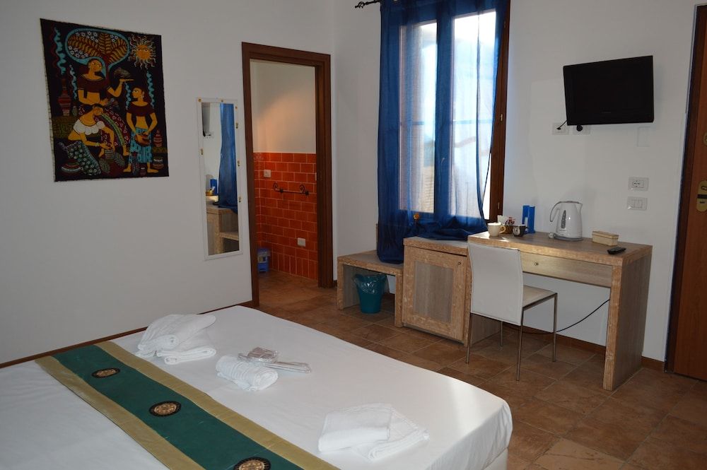 Butterfly Accommodation Double or Twin Room, Patio (Turchese) 6