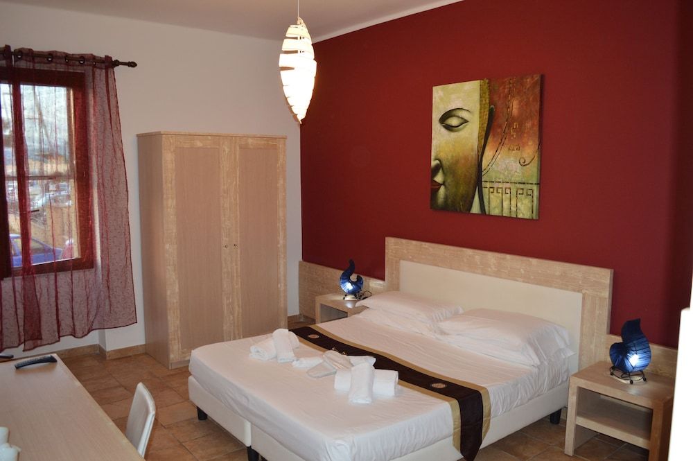 Butterfly Accommodation Double or Twin Room (Amaranto)