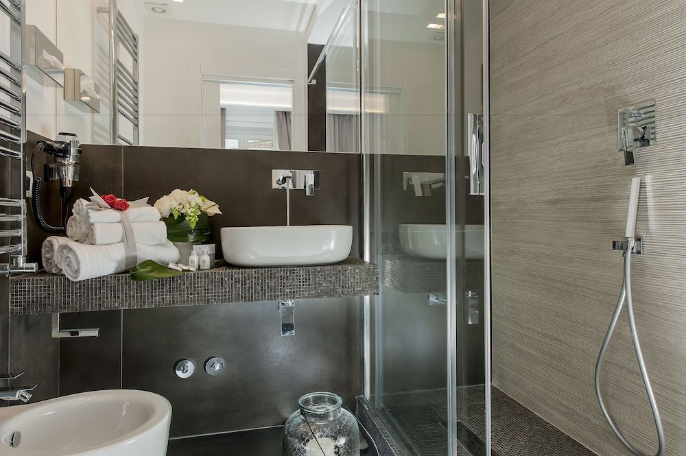 Vatican Style Standard Room 7