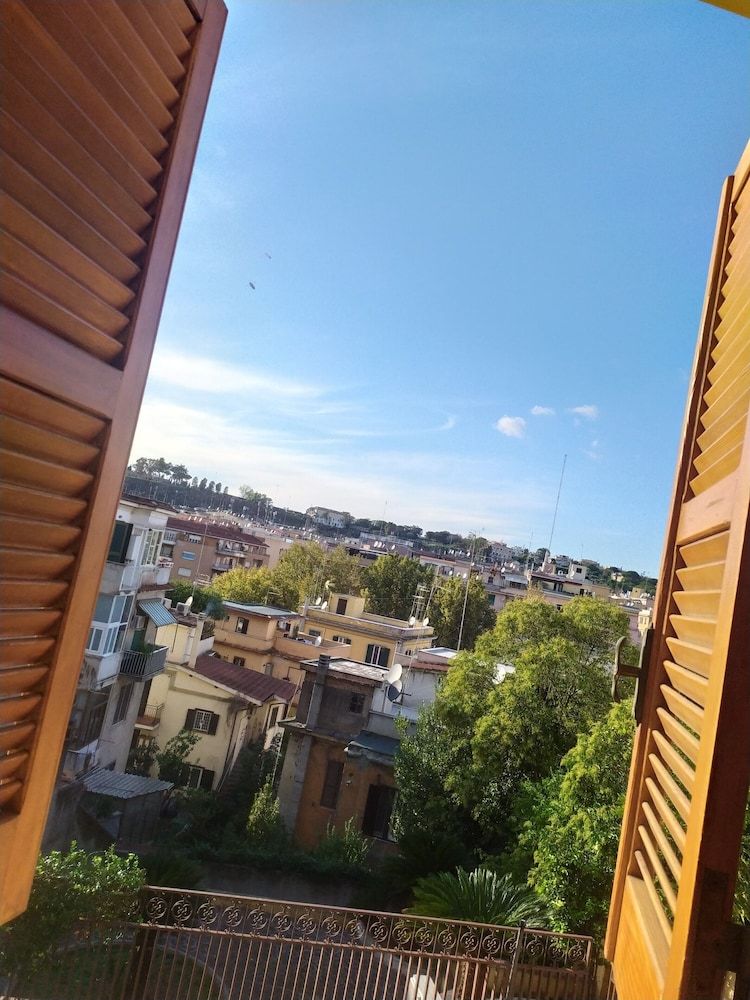 undefined Domus Getsemani 10